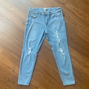 Women’s ripped light blue jeans